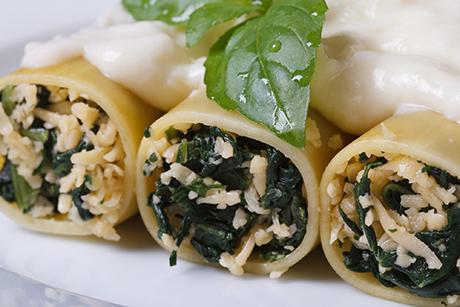 Pfiffige Spinatröllchen mit Parmesan