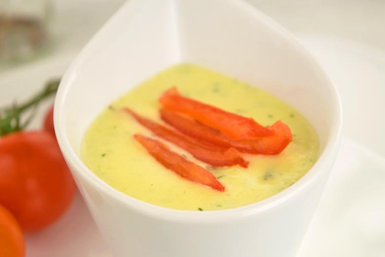 Kalte Gurkensuppe mit Pfefferminze