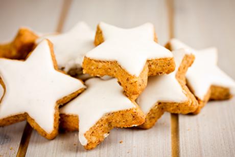 Weihnachtssterne mit Zimt