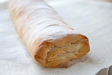 Feiner Aprikosenstrudel