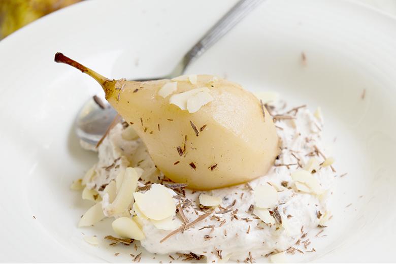 Birnen im Mandelschokoquark