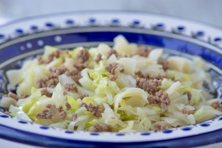 Weisskraut mit Teigwaren