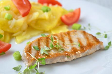 Bierkoteletts mit Kartoffelsalat vom Grill