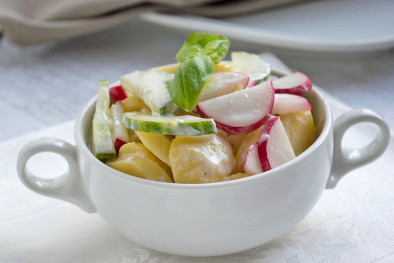 Kartoffelsalat mit Gurke