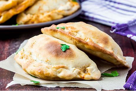 Vegetarische Lauch-Käse-Calzone