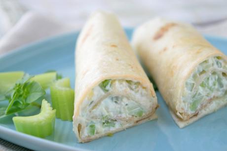 Tortillas mit Hüttenkäse-Sellerie-Füllung