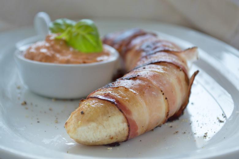 Bananen im Speckmantel