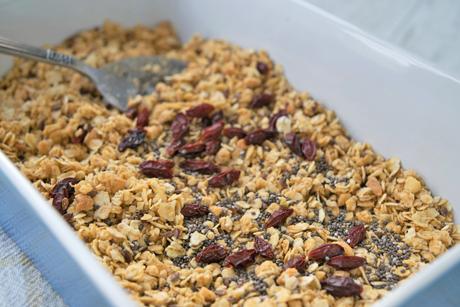 Selbstgemachtes Müesli mit Chia Samen