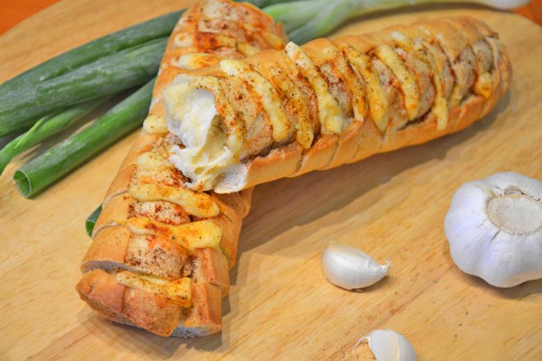 Zupfbaguette mit Käse