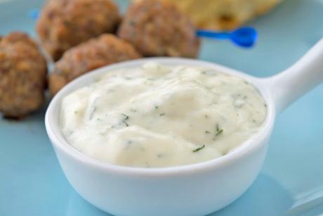 Honig-Senf-Dill-Sauce