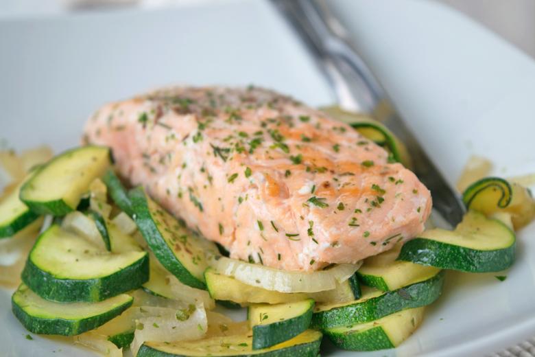 Wildlachs mit Gemüse vom Grill