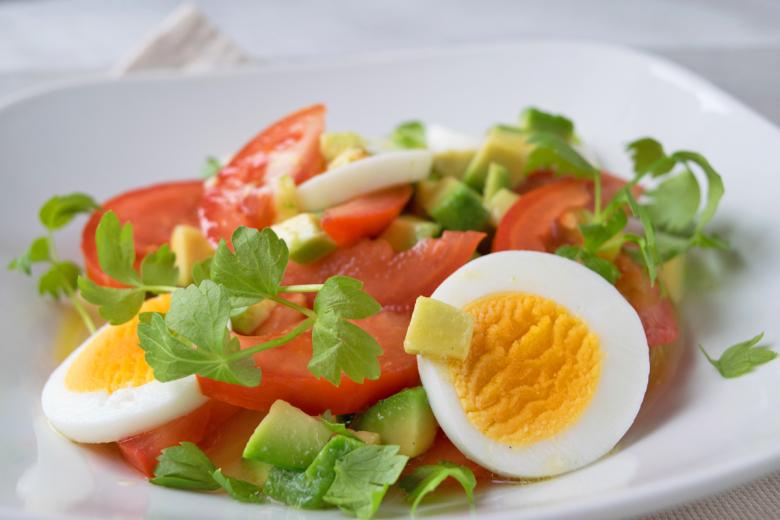 Avocado-Tomatensalat