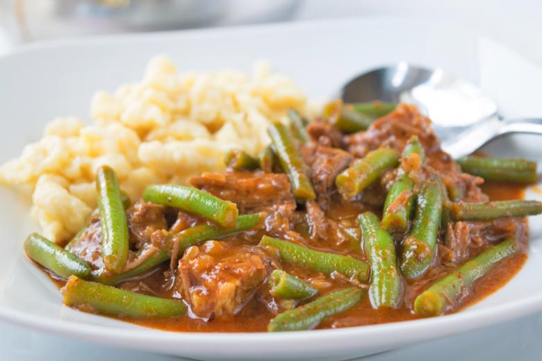 Mageres Gulasch mit grünen Bohnen