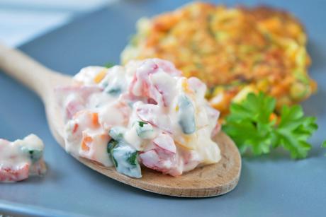 Peperoni-Kräuter-Dip