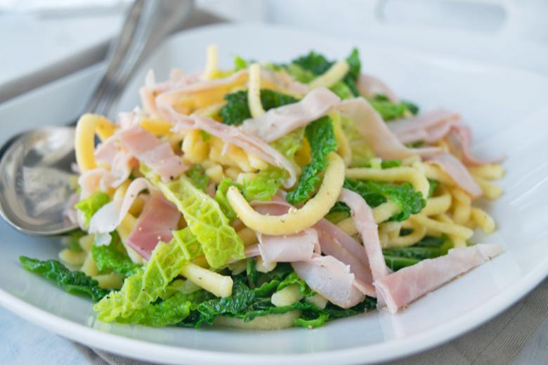 Spätzlisalat