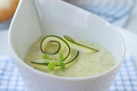 Zucchetti-Joghurt-Suppe