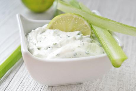 Joghurt-Limetten-Dip