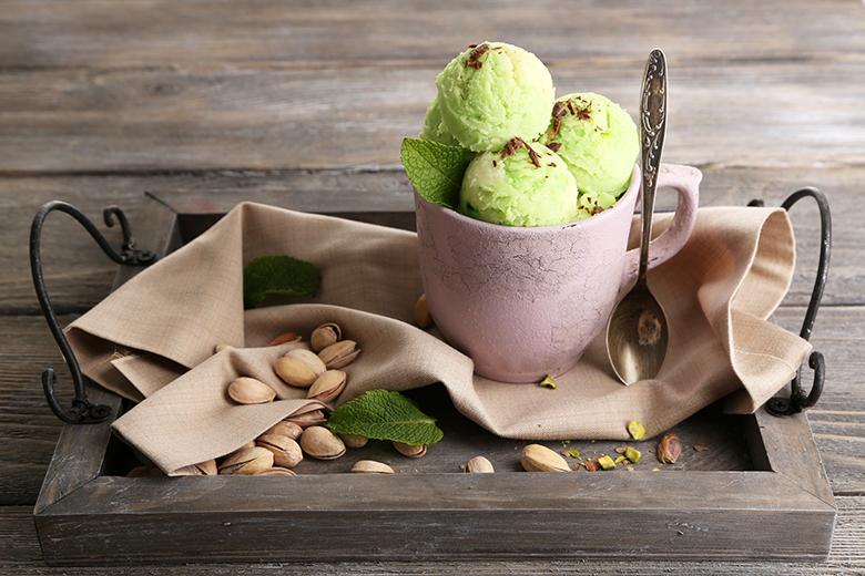 Pistazien-Mandel-Glace