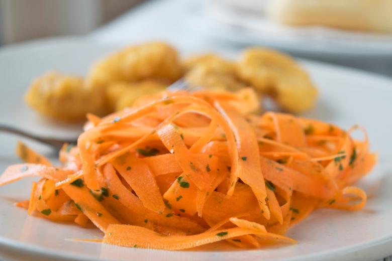Einfacher Rüeblisalat
