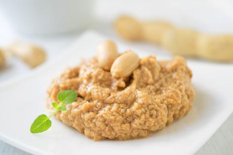 Kokos-Erdnuss-Dip