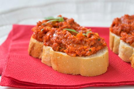 Rüebli-Tomaten-Aufstrich mit Thymian