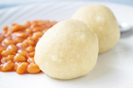 Kartoffelknödel mit Eischnee