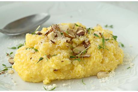 Polenta mit Sbrinz und Baumnüssen