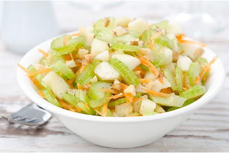 Stangenselleriesalat an Vinaigrette