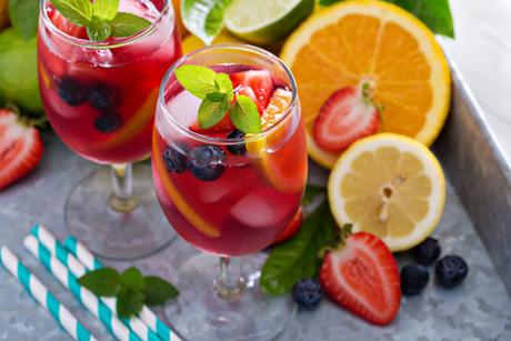 Frucht Champagner-Bowle