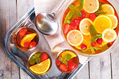 Erdbeer-Orangen-Bowle
