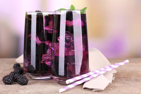 Johannisbeer-Brombeer-Bowle