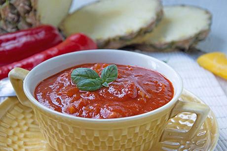 Paprika-Ananas-Suppe