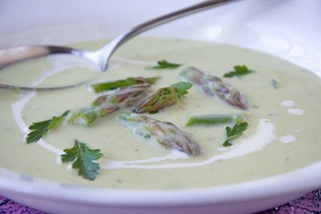 Spargel-Limetten-Suppe