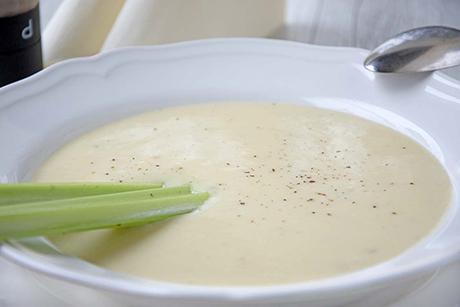 Sellerie-Käse-Suppe