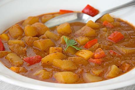 Vegetarisches Gulasch