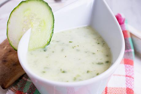 Gurkencremesuppe