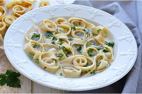 Suppe mit Flädle