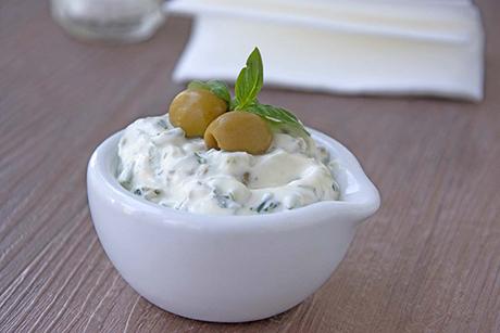 Tofu-Oliven-Aufstrich