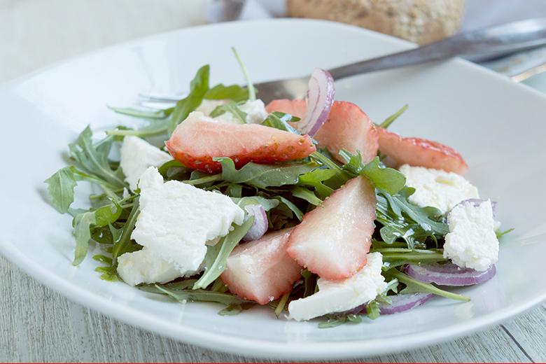 Erdbeer-Rucola-Salat