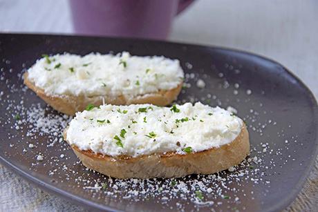 Nizza-Crostini