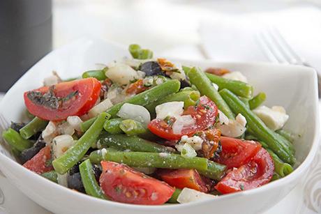 Grüner Bohnensalat mit Zwiebeldressing