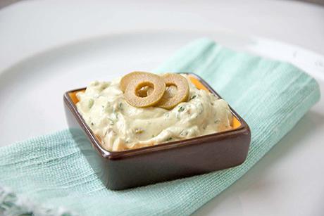 Oliven-Quark-Dip