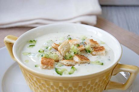 Gurkensuppe nach kalifornischer Art