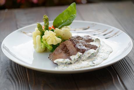 Kalbstafelspitz mit Gemüse