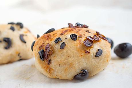 Käsebrötchen à la provencale