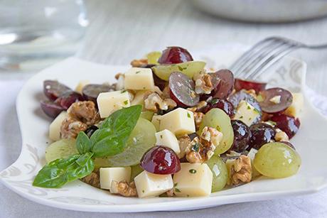 Trauben-Käsesalat