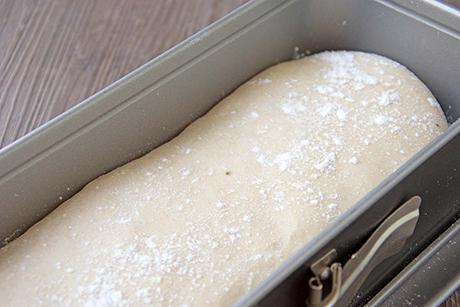 Weissbrot mit Olivenöl