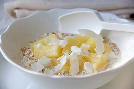 Kokosmilch-Ananasmüesli