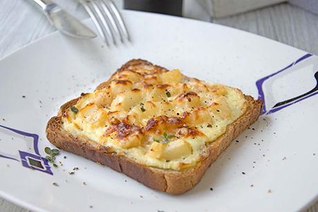 Roquefort-Birnen-Toast