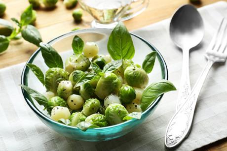 Rosenkohlsalat